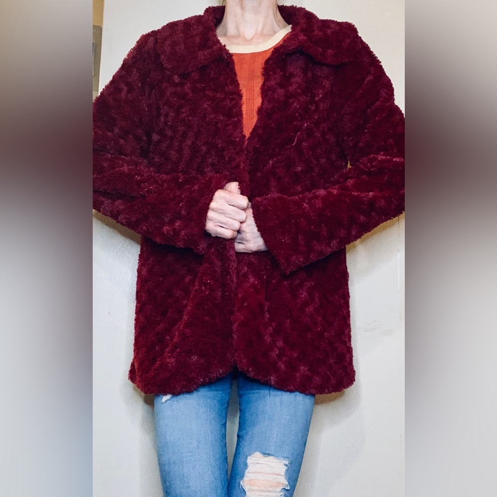 Soft, Cozy, Raspberry Plushy Coat, Size Medium. V… - image 8